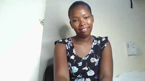 Snapshot of lustrousnerd chatting on September 16, 2025, 12:44 am Noreh online show from September 16, 2025, 12:44 am