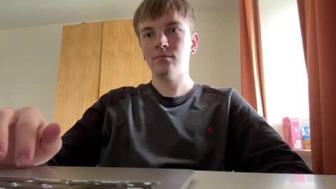 Snapshot of lustviper chatting on October 15, 2025, 8:14 am Nik online show from October 15, 2025, 8:14 am