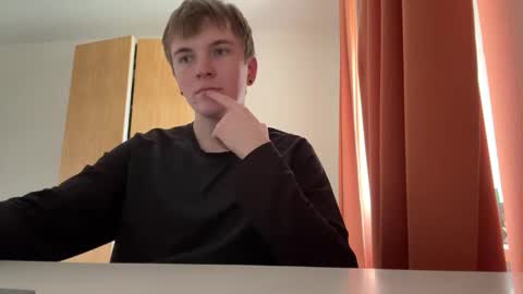 Snapshot of lustviper chatting on October 25, 2025, 9:28 am Nik online show from October 25, 2025, 9:28 am