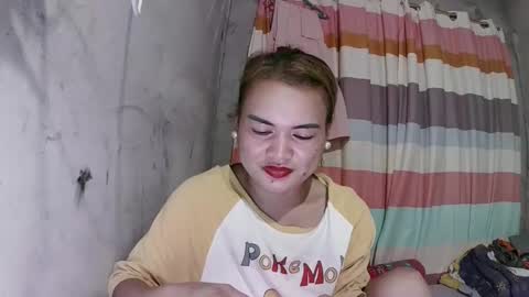 Snapshot of lusty_babe25 chatting on October 22, 2025, 8:36 am Flora Mae online show from October 22, 2025, 8:36 am