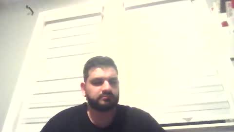 lusty eyes online show from April 1, 2026, 4:46 am