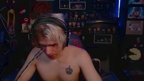 Snapshot of lustymatt chatting on October 9, 2025, 4:21 am lustymatt online show from October 9, 2025, 4:21 am