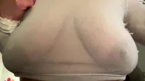 Snapshot of lustytits85 chatting on February 10, 2026, 11:58 am lustytits85 online show from February 10, 2026, 11:58 am