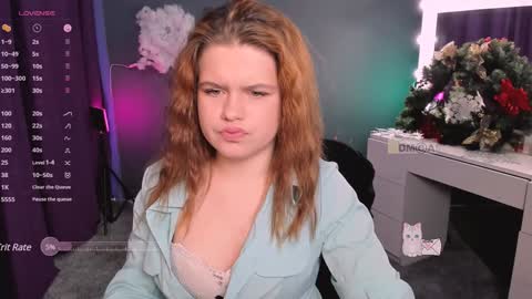 lusy_puff online show from January 2, 2025, 10:44 pm