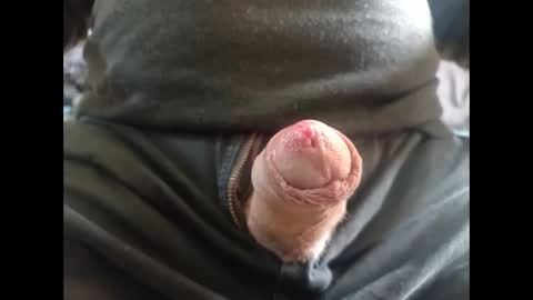 Snapshot of lutorres chatting on December 5, 2024, 1:06 pm lutorres online show from December 5, 2024, 1:06 pm