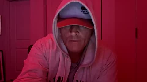 Snapshot of luv2toknstrok chatting on October 27, 2025, 10:30 am Luv2tokNstrok online show from October 27, 2025, 10:30 am