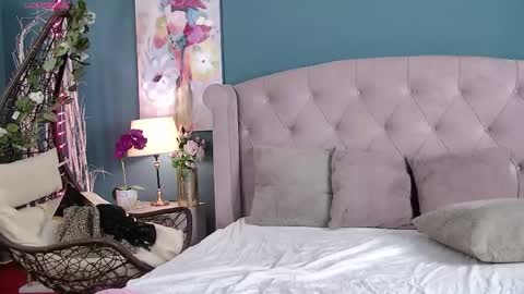 Luviahh  online show from June 10, 2026, 10:58 am