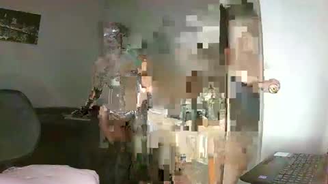 Snapshot of luvs2play1978 chatting on December 7, 2024, 7:32 pm luvs2play1978 online show from December 7, 2024, 7:32 pm