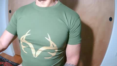 Snapshot of luvzjerkingoff chatting on December 18, 2024, 3:55 pm luvzjerkingoff online show from December 18, 2024, 3:55 pm