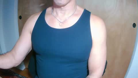 Snapshot of luvzjerkingoff chatting on March 12, 2025, 5:24 am luvzjerkingoff online show from March 12, 2025, 5:24 am