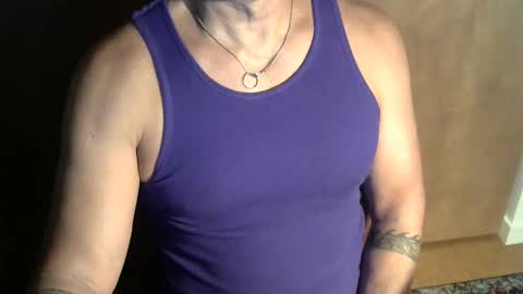 Snapshot of luvzjerkingoff chatting on November 12, 2025, 2:50 pm luvzjerkingoff online show from November 12, 2025, 2:50 pm