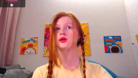 lux_angel online show from October 27, 2025, 11:52 pm