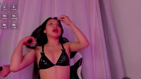 lux_bitchx online show from November 16, 2025, 4:40 am