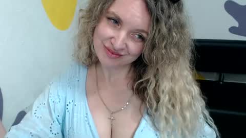 Donna online show from June 26, 2026, 2:32 pm
