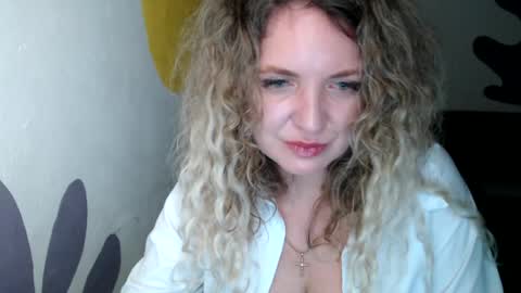 Donna online show from July 14, 2026, 2:05 am