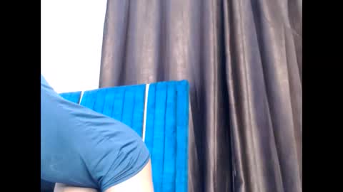 Snapshot of luxe_glow chatting on May 31, 2026, 7:59 pm Luxe glow online show from May 31, 2026, 7:59 pm