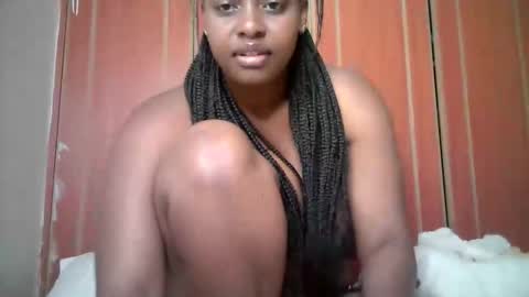 luxeorchid online show from April 8, 2026, 10:54 pm