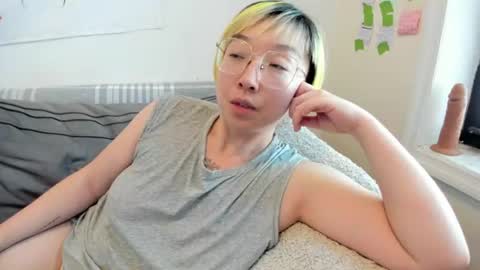 LuxGray online show from June 13, 2026, 8:40 pm