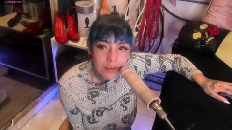 Luxifer  online show from February 11, 2025, 1:52 am