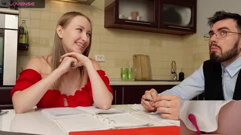 Snapshot of luxmur chatting on December 6, 2024, 4:38 pm Becky and Andy online show from December 6, 2024, 4:38 pm