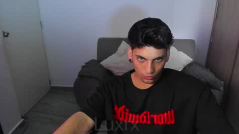Snapshot of luxrx chatting on July 16, 2026, 8:04 pm luxrx online show from July 16, 2026, 8:04 pm