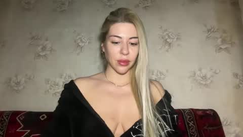 LuxSonyaStar online show from December 21, 2025, 12:56 pm