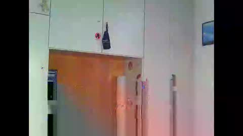 luxx72boy online show from April 3, 2026, 6:00 am