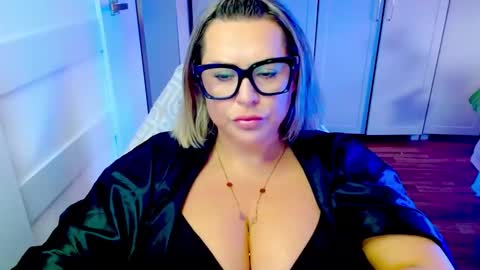 Diana online show from May 18, 2026, 5:24 am