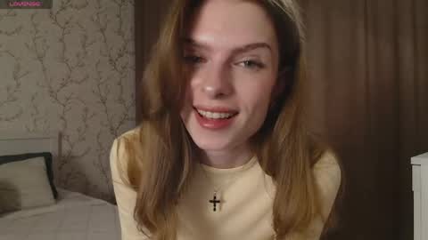 Snapshot of ly_lydia chatting on June 1, 2026, 4:14 am ly lydia online show from June 1, 2026, 4:14 am
