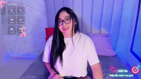 LYA DUBOIS  online show from June 25, 2026, 10:03 pm
