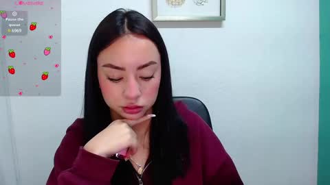 Snapshot of lya_levine chatting on February 26, 2025, 3:08 pm Lya online show from February 26, 2025, 3:08 pm