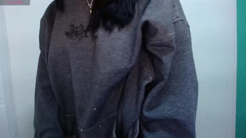 Snapshot of lya_levine chatting on March 2, 2025, 12:09 am Lya online show from March 2, 2025, 12:09 am