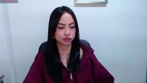 Snapshot of lya_levine chatting on March 10, 2025, 7:29 pm Lya online show from March 10, 2025, 7:29 pm