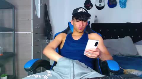 Snapshot of lyam_russo chatting on February 27, 2026, 9:04 pm Lyam online show from February 27, 2026, 9:04 pm