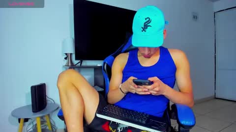 Lyam online show from April 5, 2026, 7:49 am