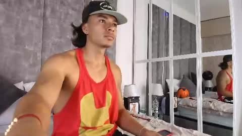 Snapshot of lycan_mushu chatting on June 17, 2026, 2:47 am Lycan online show from June 17, 2026, 2:47 am
