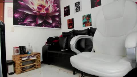 Snapshot of lycoris_ chatting on October 21, 2025, 9:04 pm Lycoris online show from October 21, 2025, 9:04 pm