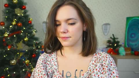 Snapshot of lyle_art chatting on December 12, 2024, 6:25 am hi im Lyle online show from December 12, 2024, 6:25 am