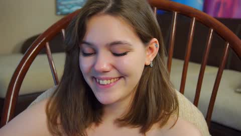 Snapshot of lyle_art chatting on February 6, 2025, 9:53 am hi im Lyle online show from February 6, 2025, 9:53 am