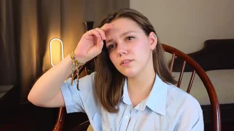 Snapshot of lyle_art chatting on March 10, 2025, 7:32 am hi im Lyle online show from March 10, 2025, 7:32 am