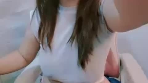 lylikixi online show from June 18, 2026, 9:14 am