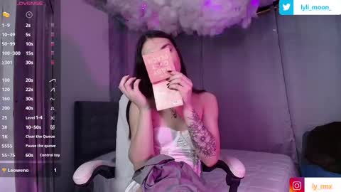 Snapshot of lylita_moon chatting on November 16, 2025, 3:34 am Littl online show from November 16, 2025, 3:34 am