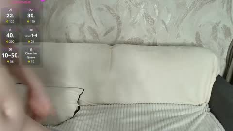 LynaFrost online show from May 11, 2026, 4:04 pm