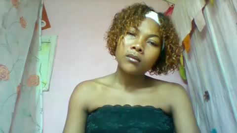 Snapshot of lyndah19 chatting on February 2, 2026, 3:44 pm lyndah19 online show from February 2, 2026, 3:44 pm