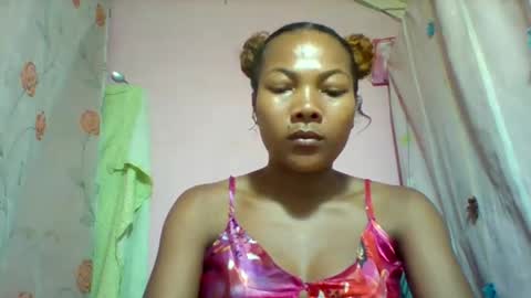 Snapshot of lyndah19 chatting on February 18, 2026, 7:43 pm lyndah19 online show from February 18, 2026, 7:43 pm