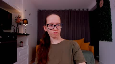 Snapshot of lynettebails chatting on March 6, 2025, 4:17 pm Sara online show from March 6, 2025, 4:17 pm