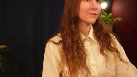 Snapshot of lynn_feline chatting on October 21, 2025, 10:05 am Lynn online show from October 21, 2025, 10:05 am