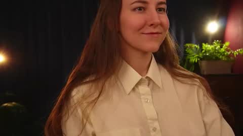 Lynn online show from November 29, 2025, 1:14 pm