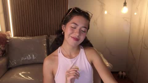 Snapshot of lynn_turner_ chatting on January 17, 2026, 12:43 pm lynn_turner_ online show from January 17, 2026, 12:43 pm