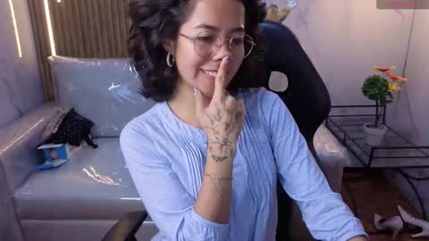 Snapshot of lynn_turner_ chatting on February 6, 2026, 1:03 pm lynn_turner_ online show from February 6, 2026, 1:03 pm